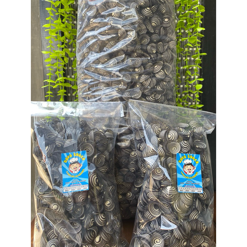 

KUPING GAJAH HITAM 500gr - Camilan Istimewa Snack Gurih Manis (SIRAFA SNACK)