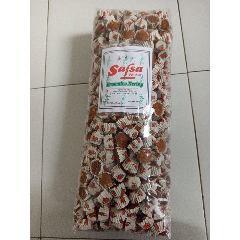 

brownies kering coklat kacang