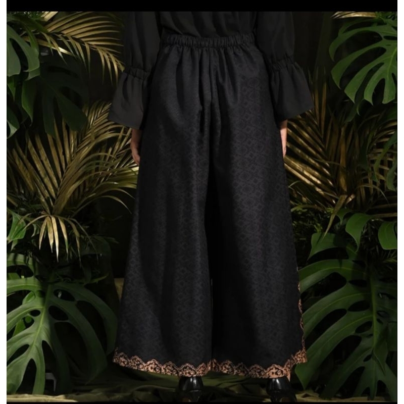 Celana Batik Nona Rara