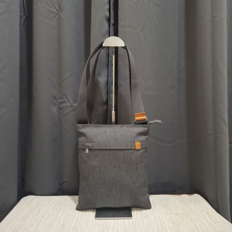 Kangol IT Slim Bag Slingbag in Grey