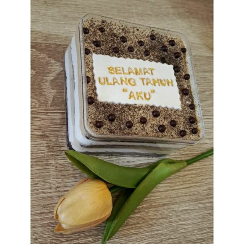 

Cake box birthday Lumer ( BISA DADAKAN ASAL SABAR ) kotak ukuran 500 gr