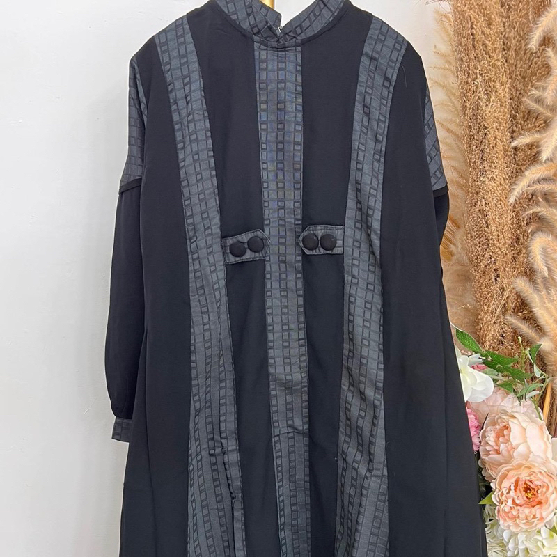 shaila aswan jetblack