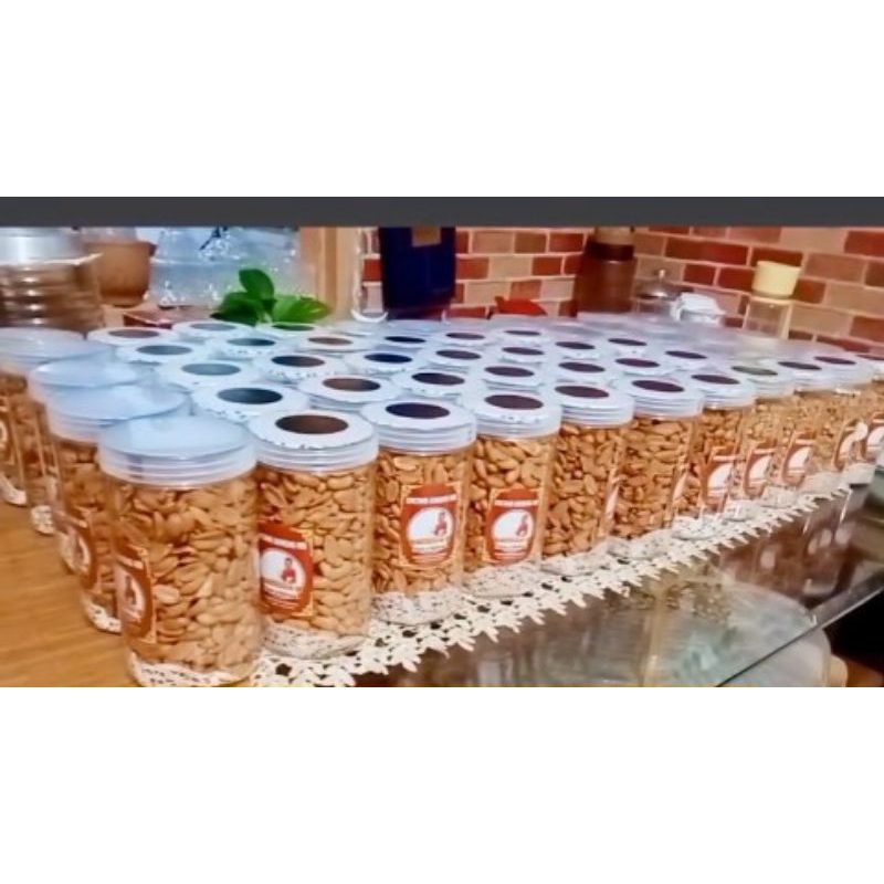 

KACANG GORENG PREMIUM