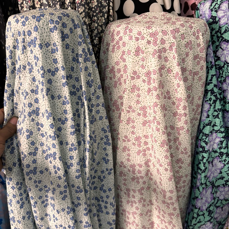 Kain Katun Motif Premium - kain katun embos motif bunga - kain katun motif Korea - kain bahan katun 