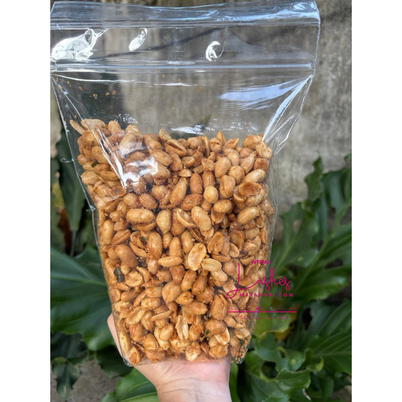 

Kacang Bali Dewata Bumbu Jeruk Purut / Pedas 1kg
