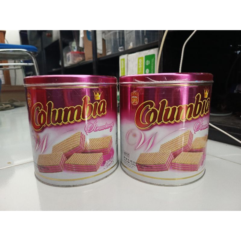 Wafer Columbia kemasan kaleng