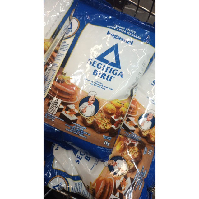 

Segitiga Biru Tepung Terigu 1000gr Mura Bisa Gosend