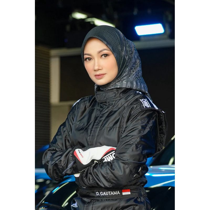 Buttonscarves GrandPrix Series