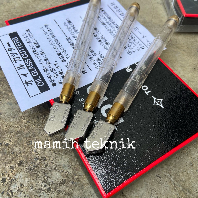 

Alat potong Kaca Asli Tc 30 Pisau Potong kaca Toyo Cutter Toyo Glass Cutter Asli japan