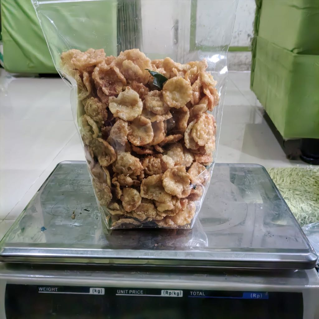 

Emping Manis Pedas Daun Jeruk | Camilan Renyah Gurih Asli