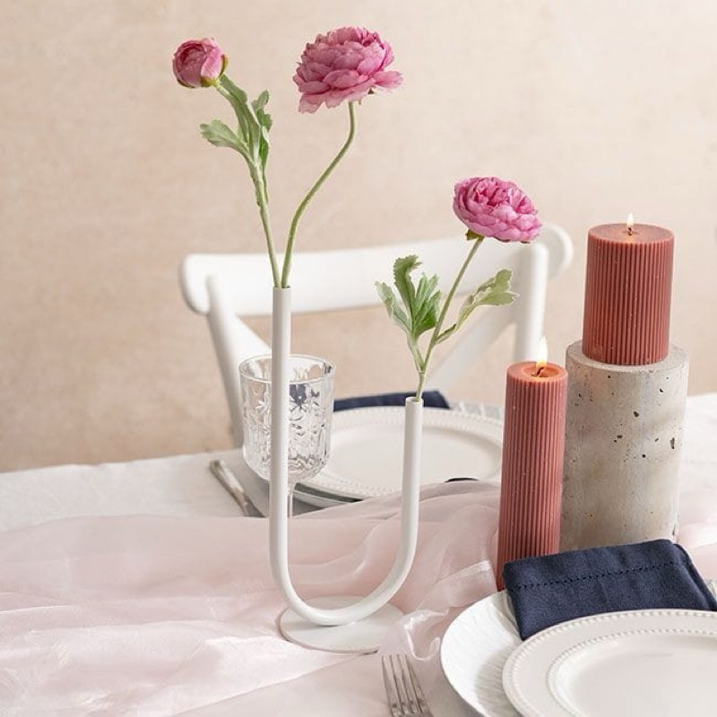 stand besi tempat bunga hiasan meja