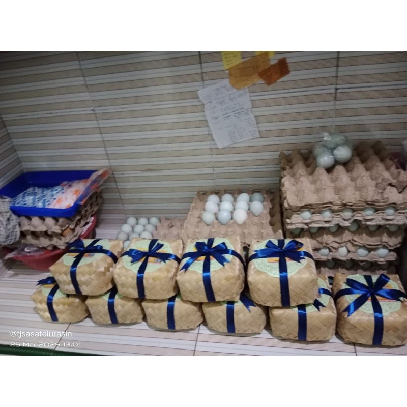 

TJSASA - Telur Asin OMEGA Matang Isi 12 Butir Khas Semarang [Homemade]