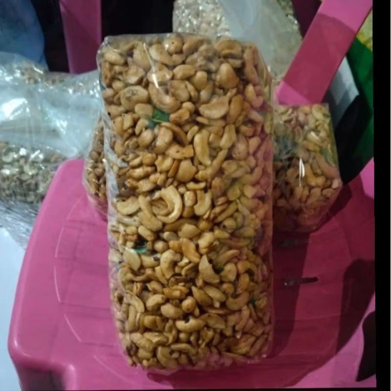 

kacang mete patahan matang original 1kg