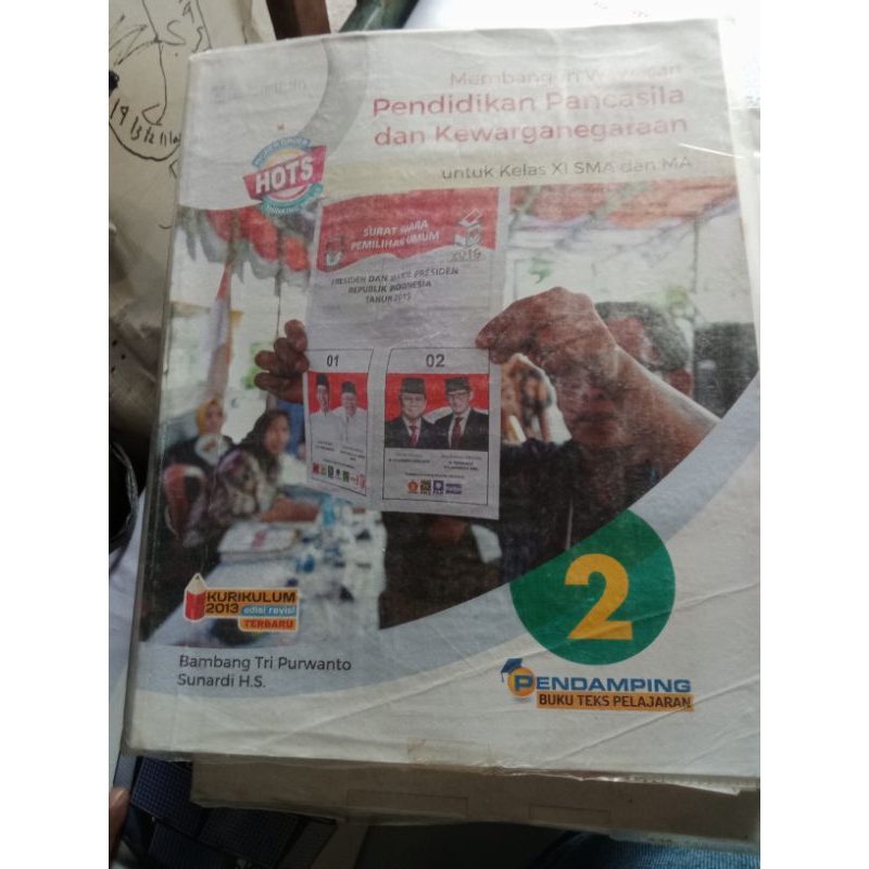 BUKU ORIGINAL BEKAS. PENDIDIKAN PANCASILA DAN KEWARGANEGARAAN. BAMBAMG TRI PURWANTO