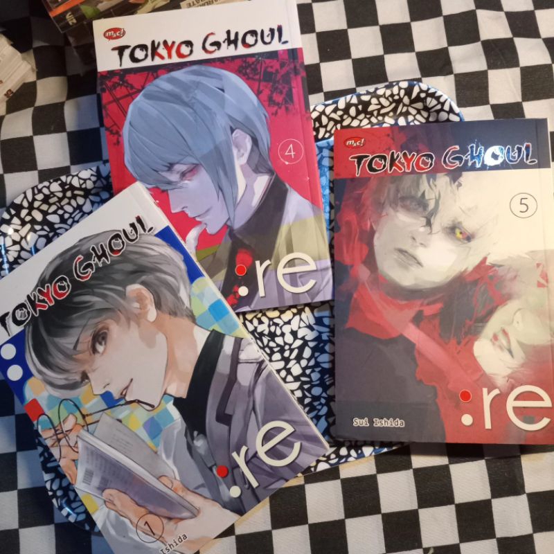 (PRELOVED) KOMIK TOKYO GHOUL :RE VOL 1, 4, 5