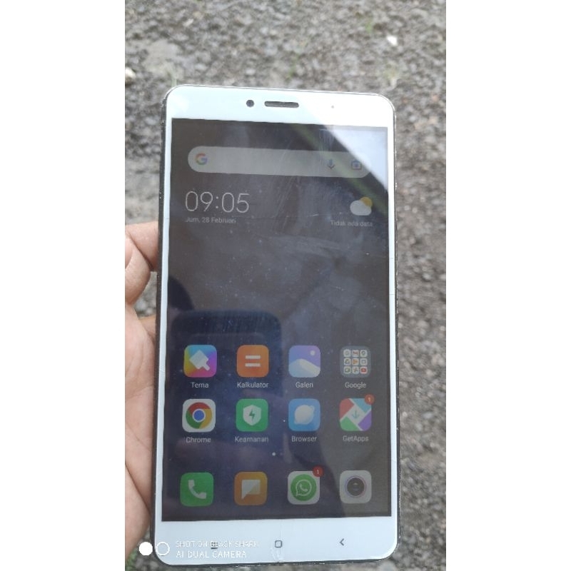 Xiaomi mi max 2 ram 4gb internal 64gb second minus