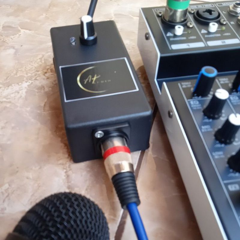 Booster Penguat 1 Mic Dynamic Dengan XLR Balance