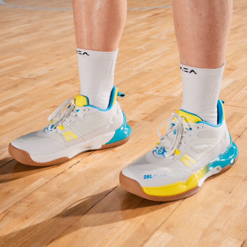 NEW Sepatu Basket AZA DBL Play Pick N Pop - White Sepatu Olahraga Pria & Wanita