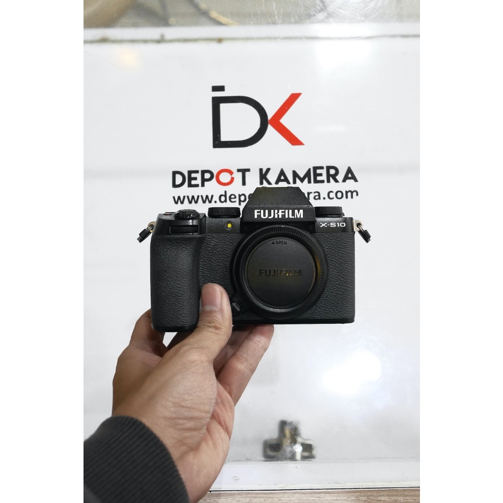 SECOND -FUJIFILM X-S10 BODY ONLY KODE 080