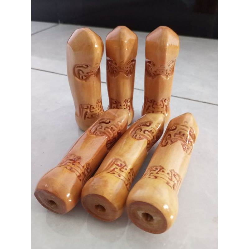 UKIR / DEDER KERIS GAYA JOGJA KAYU CENDANA