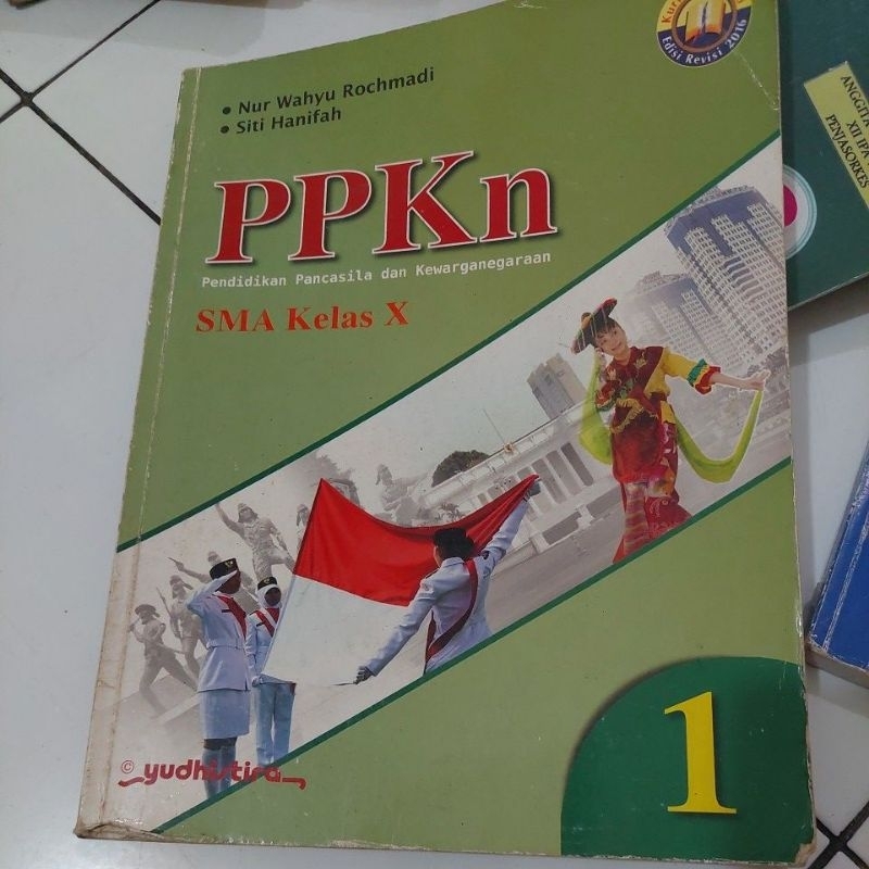 buku PPKN SMA KELAS X