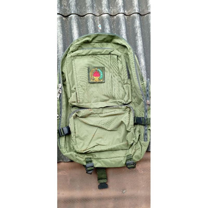 tas militer ukuran besar