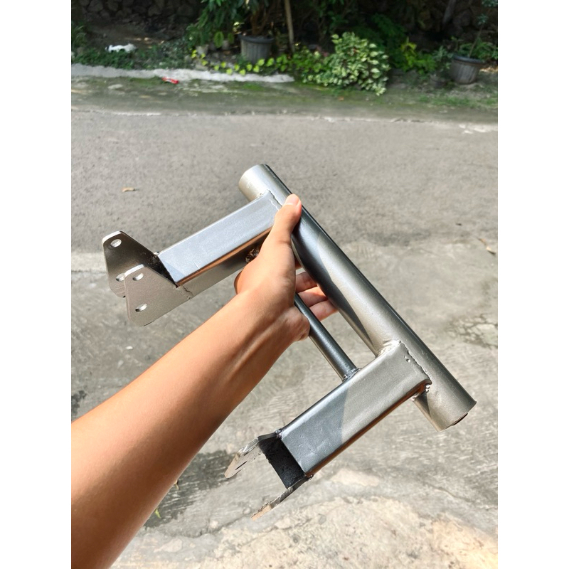 engine mounting aerox