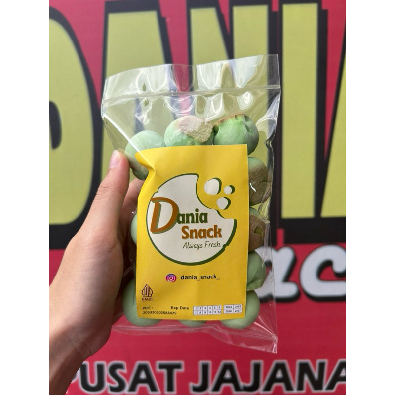 

SNACK MINI NOPIA PANDAN 250GR - CAMILAN KHAS BANYUMAS RASA GULA JAWA