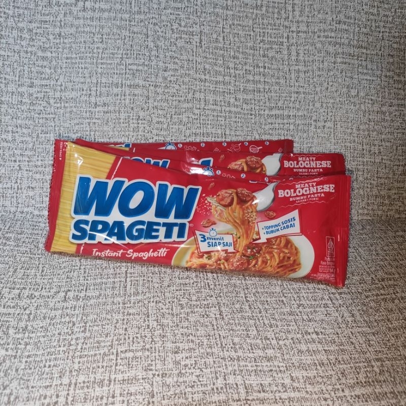 

[1 pcs] WOW SPAGETI MEATY BOLOGNESE BUMBU PASTA 80 GR MIE SPAGHETTI SIAP SAJI ENAK