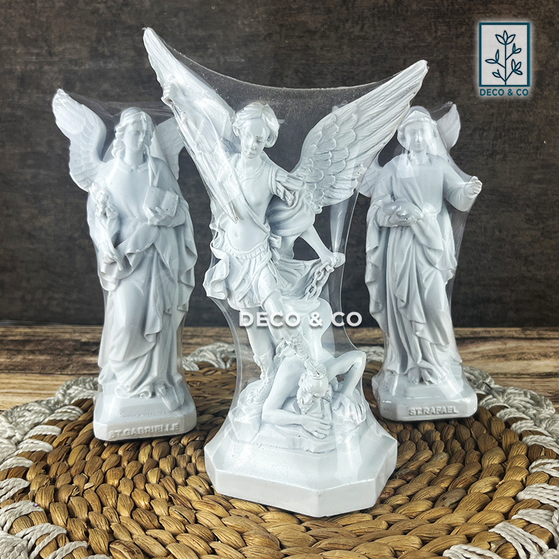 patung pajangan malaikat Mikael Rafael Gabriel