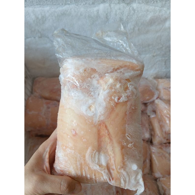 

Dada Ayam Fillet Berat 1 - 1,2kg