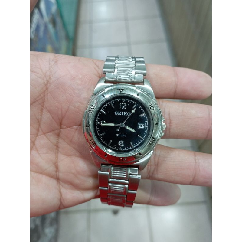 jam tangan pria Seiko stainless steel water resist vintage classic dial hitam quartz