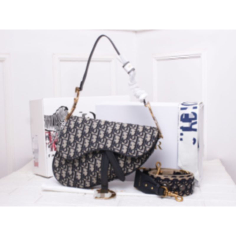 Cheryss | D0042 Tas Selempang/ Shoulder Saddle Oblique Canvas with Magnet Box ( Double Box) M0446