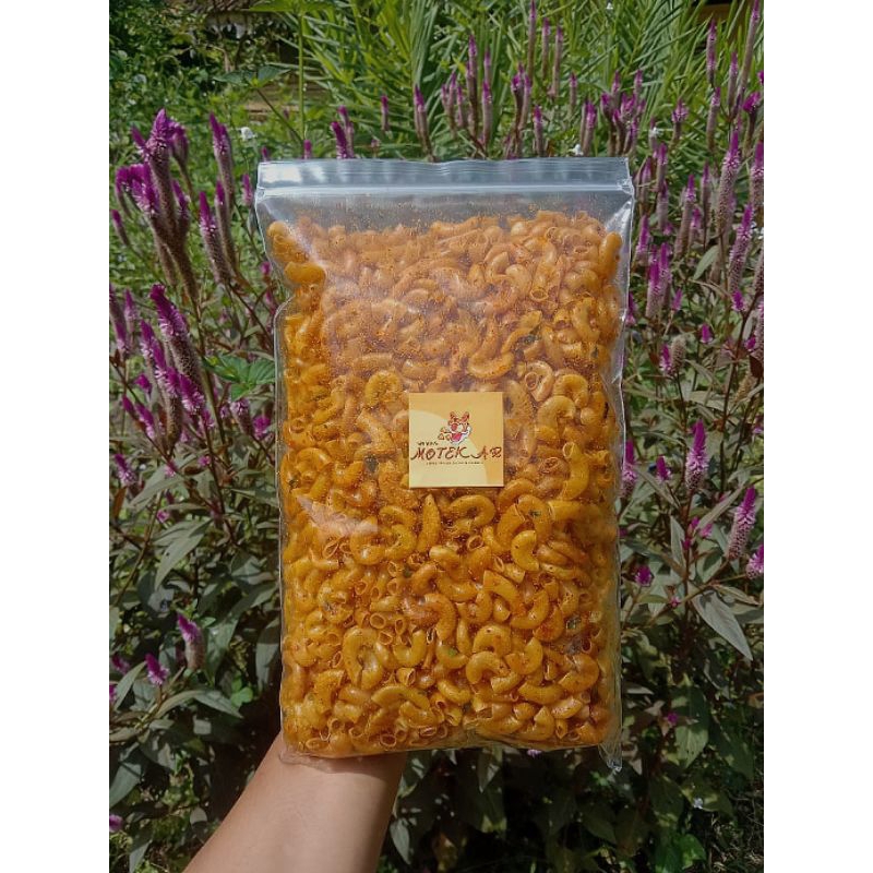 

Motekar snack / 500g MAKARONI / MAKARONI PEDAS / MAKARONI KRIUK