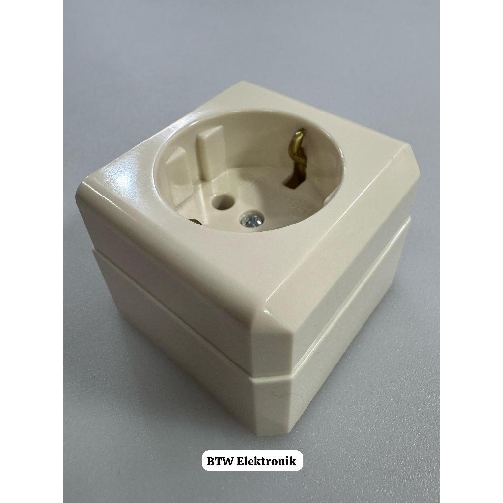 Broco Stop Kontak Outbow Nempel 15410 / Cokokan Listrik Tempel / Stop Kontak Dinding