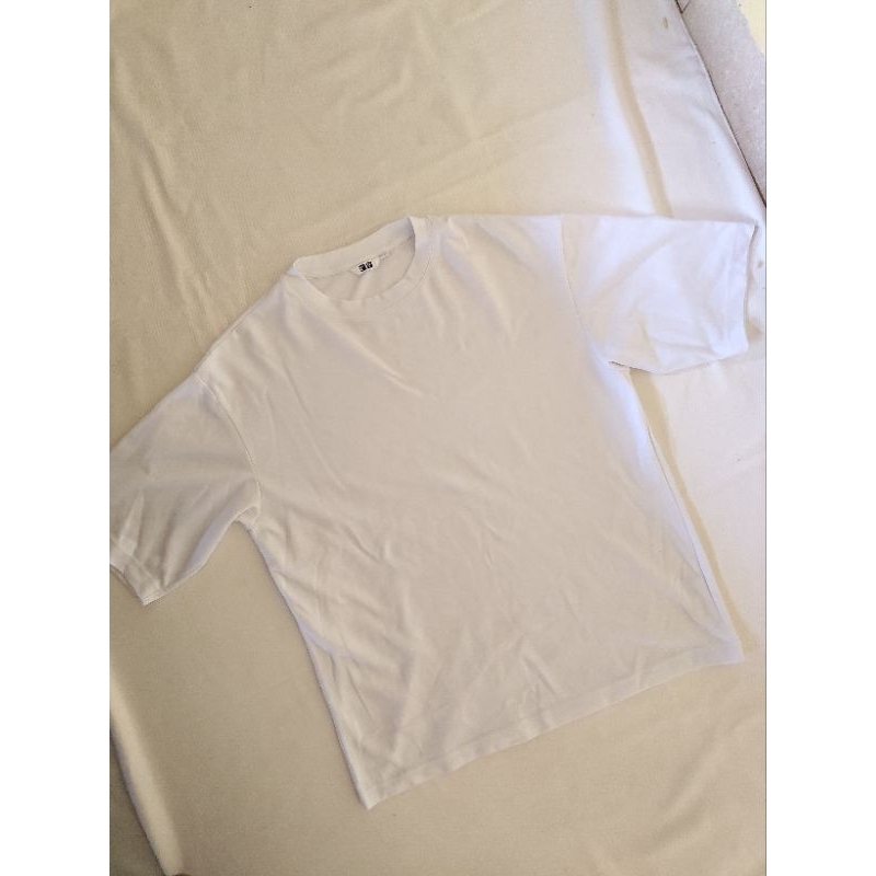 Baju Kaos Uniqlo U Airsm On Tag L