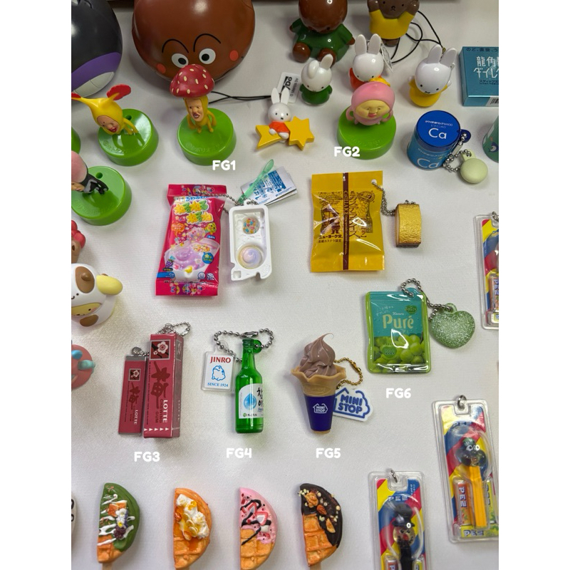 food gotochi charm gacha - gantungan ice cream jepang