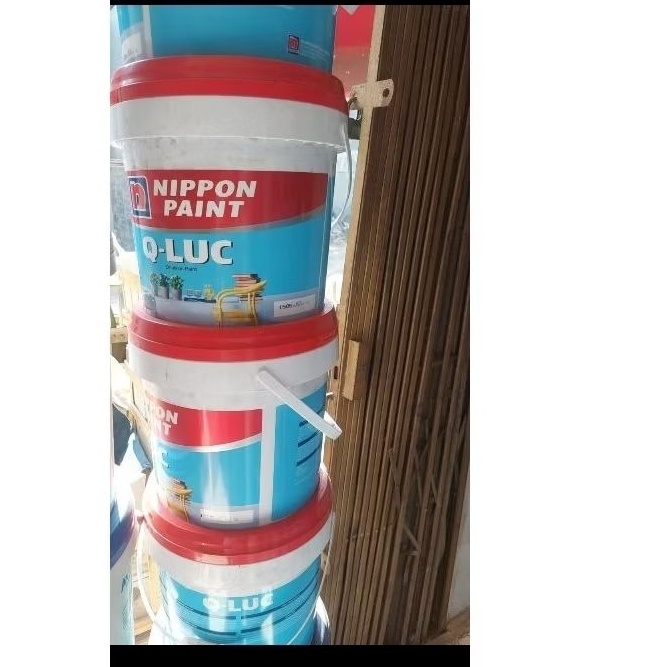 CAT TEMBOK QLUC PAIL