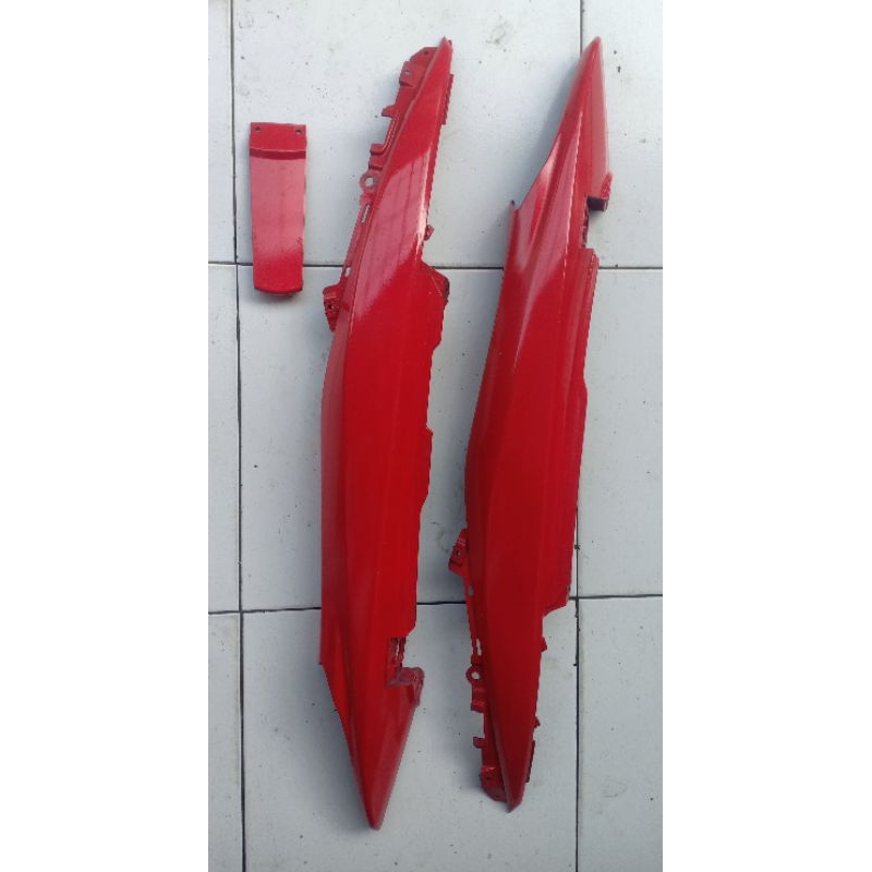 body kanan kiri suzuki  skywave 125