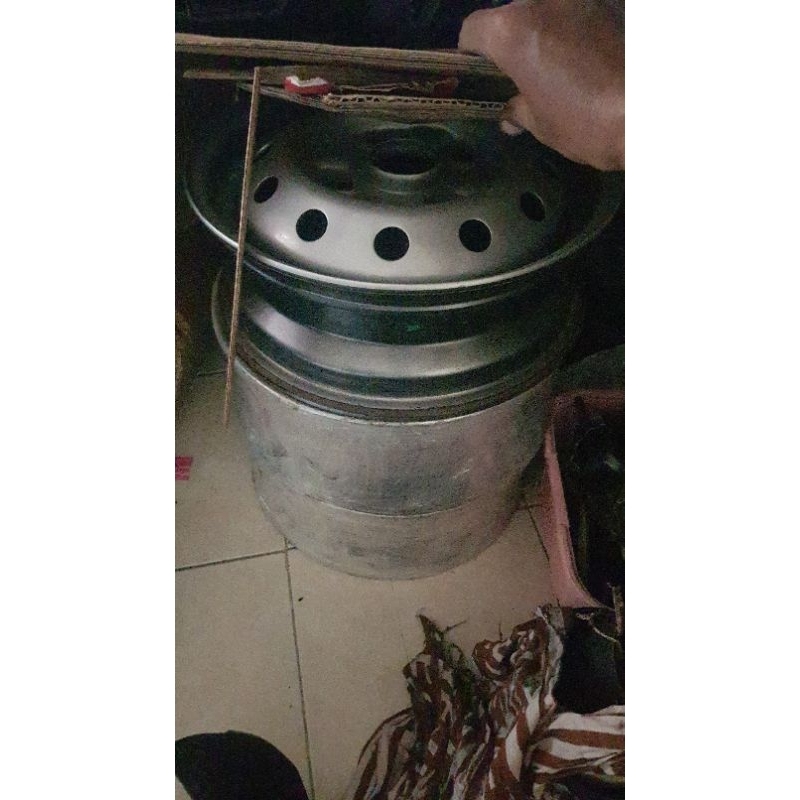 Velg Futura mirip baru  R13 pcd 4x114