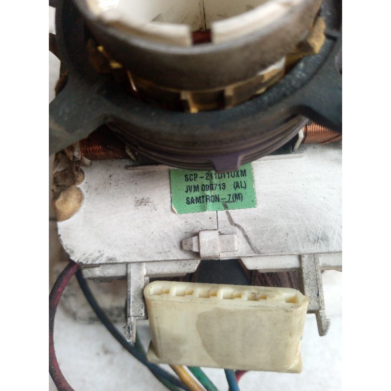 yoke, konde TV tabung slim 21inc merk Sanyo EW