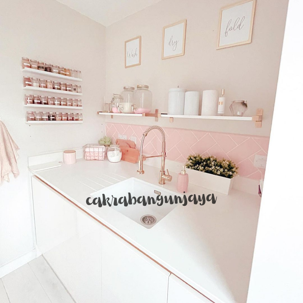 Keramik Dinding Merk Mustika Uk. 10x20 No Bevel Pink dan Maroon Glossy