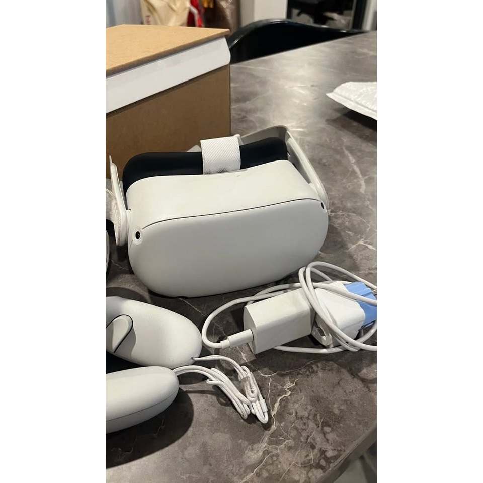 Oculus Meta Quest 2 VR