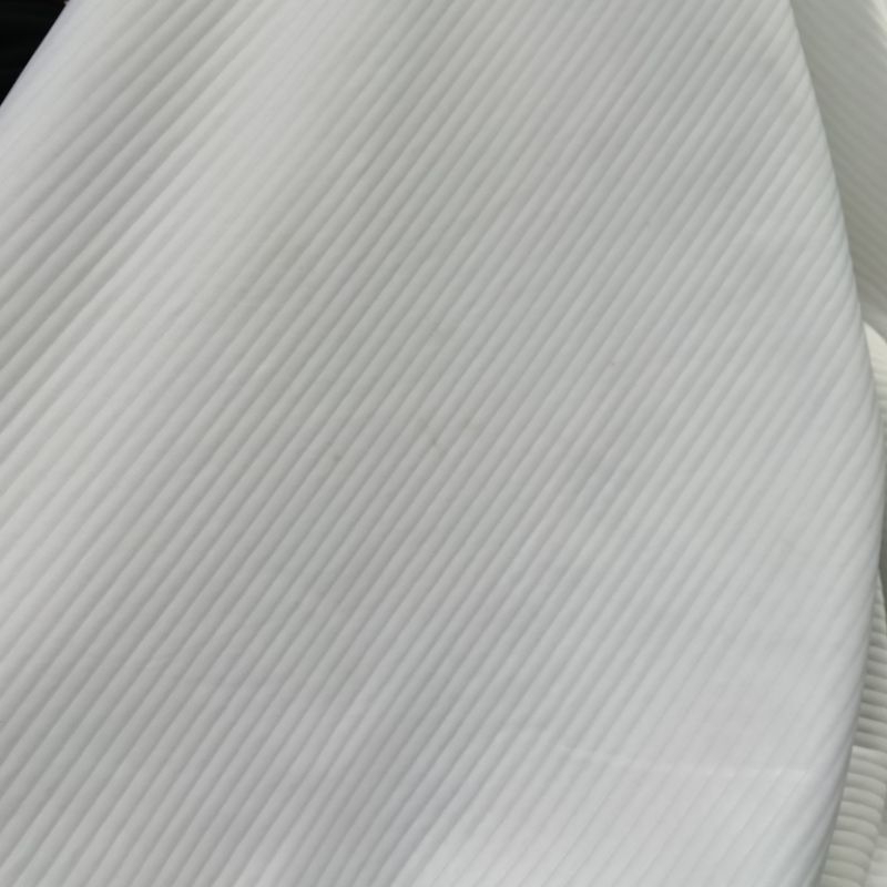 Kain kaos embos (harga setengah meter)