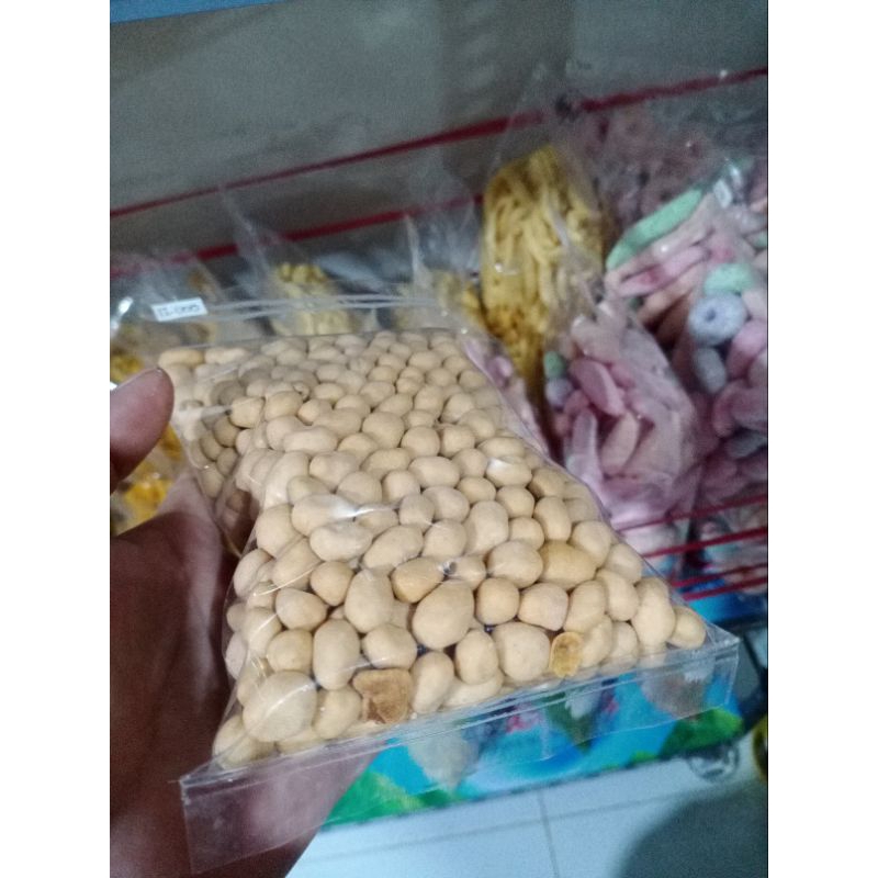 

Camilan Kacang Telur Atom Super 250 Gram Cemilan Jajanan Snack