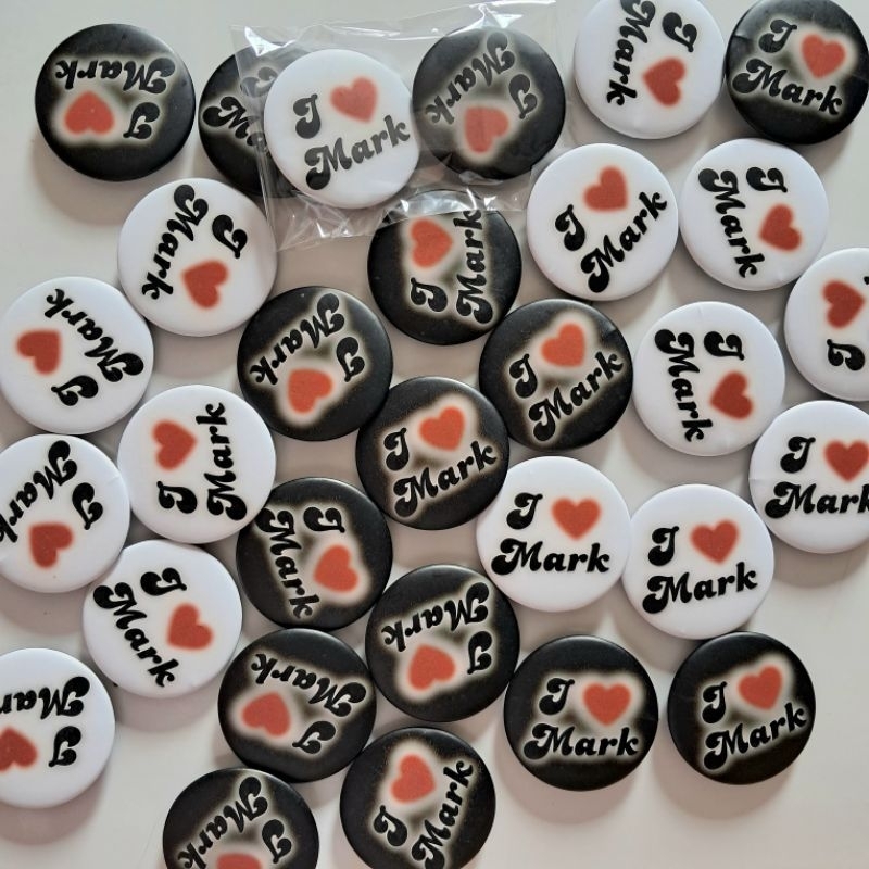FREEBIES Pin Button I LOVE MARK Nct Dream Nct 127 get 2 pcs