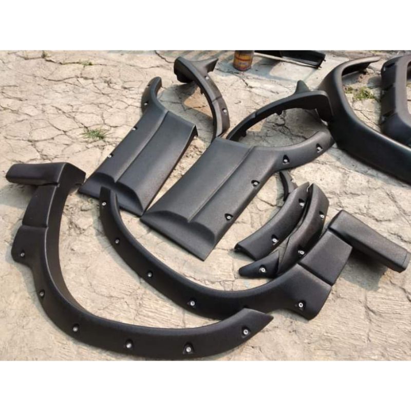 Over fender & Listbody Escudo gen2 Nomade 2.0i & 2.0