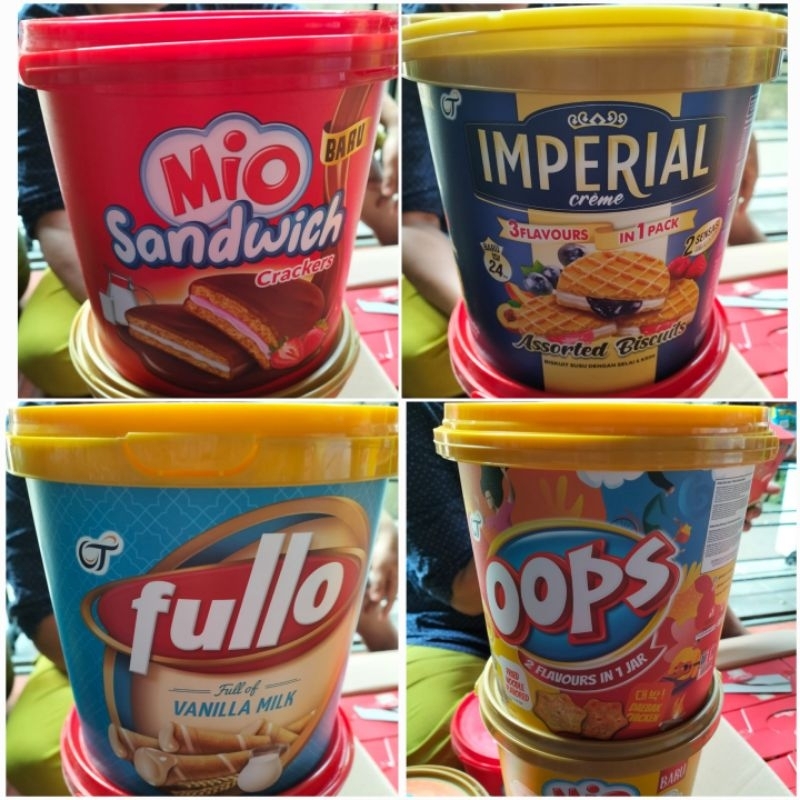 

FULLO MIO OOPS IMPERIAL BISKUIT WAFER EGG ROLL