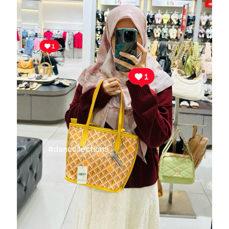 READY,TAS SLING BAG WANITA YAREN LEIRIA BEIRUT HELLA LIGURA ORIGINAL URBAN&CO,SALE
