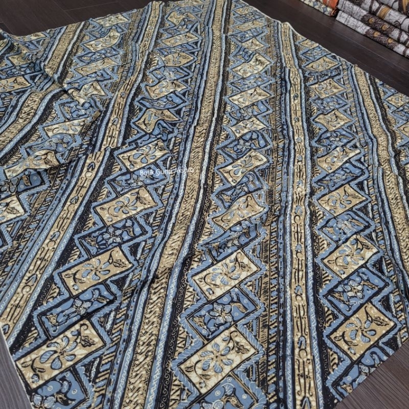 BATIK POTONGAN UNTUK JARIK ATASAN KEMEJA DRESS WARNA BURGUNDY INDIGO KUNING